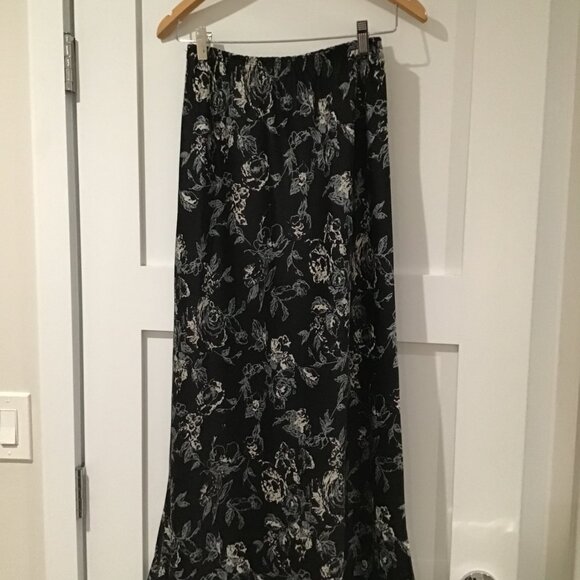 Romantic Black Floral Midi-Maxi Skirt | Slip Style Size M (Fits S) - Picture 5 of 5